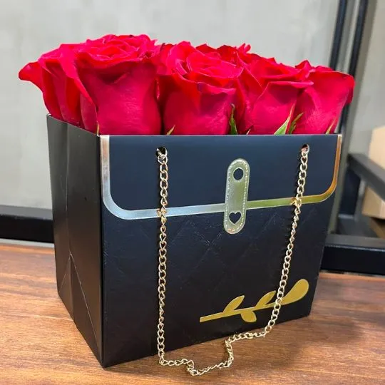 Arreglo de rosas importadas cartera